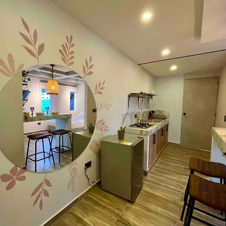 Apartamento Unique With Balcony Near Old Town